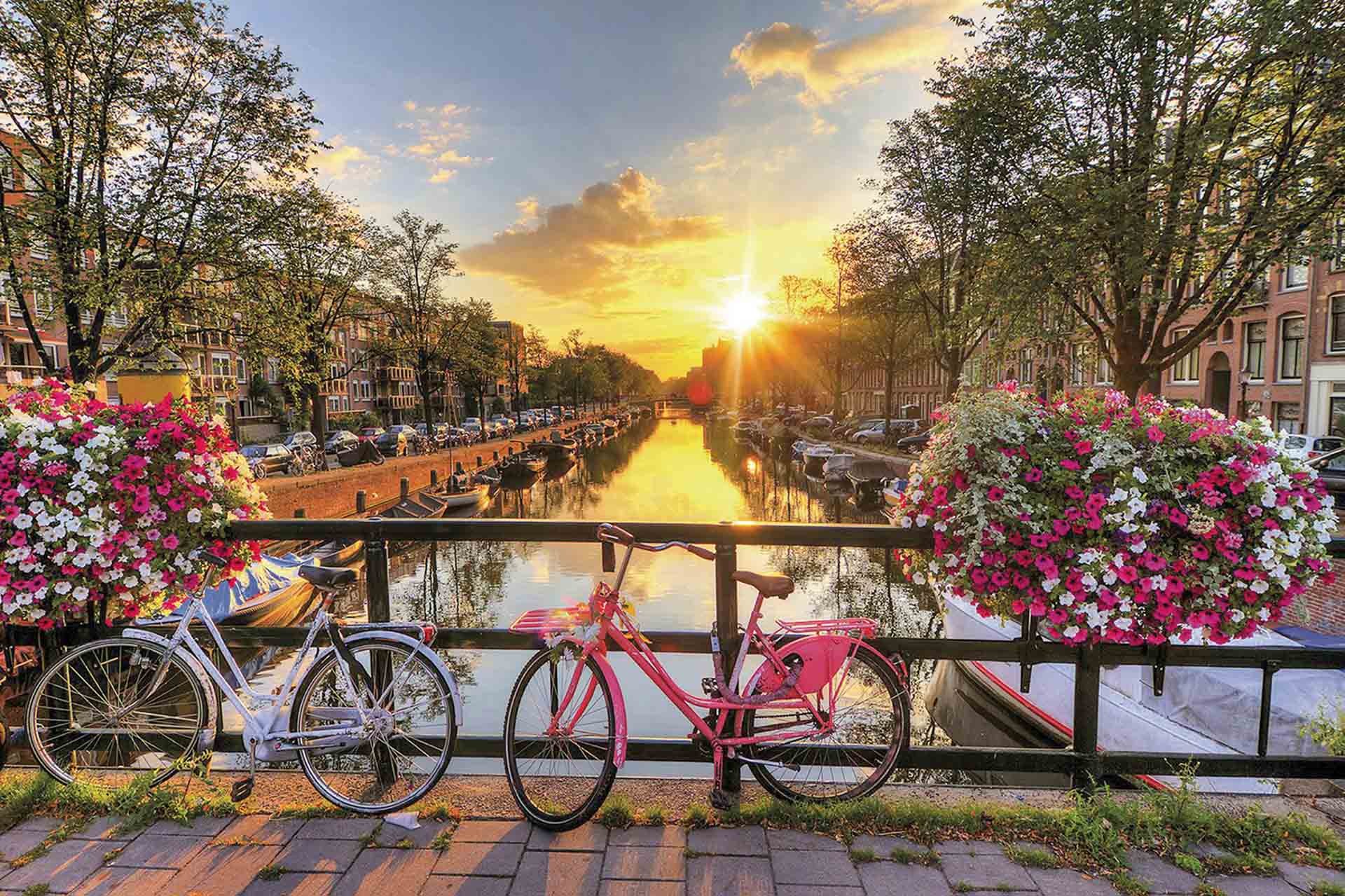 Một góc Amsterdam khi hoàng hôn. (Nguồn: Hotels.com)