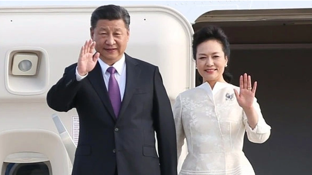 លោក Xi Jinping ប្រធានរដ្ឋចិនបានមកដល់ទីក្រុងហាណូយនៅរសៀលថ្ងៃនេះ