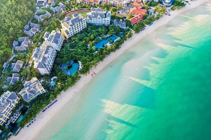 JW Marriott Phu Quoc Emerald Bay.
