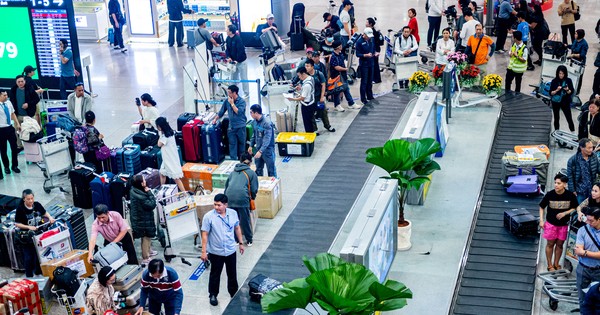 タンソンニャット空港は旧正月期間中、膨大な数の乗客を迎え入れる