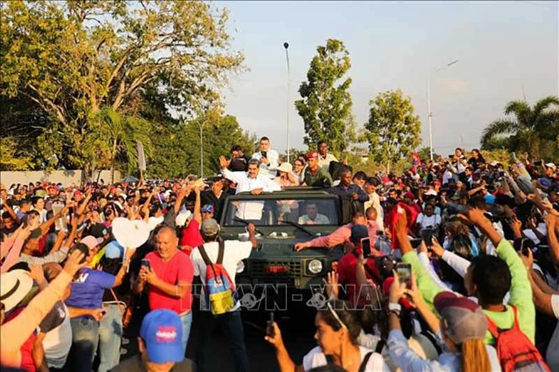 Tổng thống Venezuela Nicolas Maduro gặp gỡ những người ủng hộ ở Maturin, bang Monagas ngày 11/3/2024. (Nguồn: TTXVN)