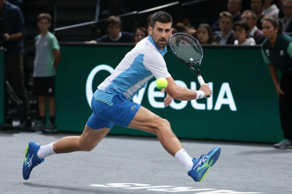 Djokovic lội ngược dòng vào chung kết Paris Masters - 2