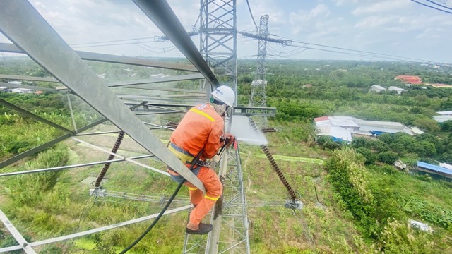 Không để người dân và doanh nghiệp phải lo lắng về điện