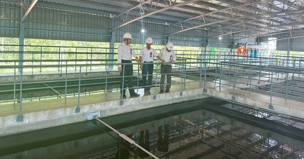 The largest clean water plant in Quang Tri province was put into operation.