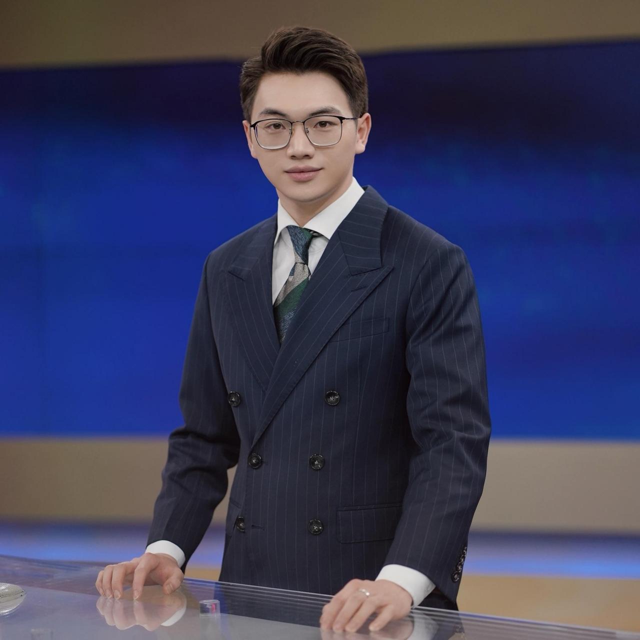 MC thời tiết hotboy sở hữu bảng thành tích 'khủng' là ai?