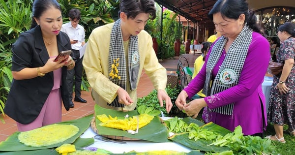 Can Tho ធ្វើនំផេនខេកប្រវែង 3 ម៉ែត្រដើម្បីព្យាបាលភ្ញៀវដោយឥតគិតថ្លៃក្នុងពិធីបុណ្យនំខេកភាគខាងត្បូង