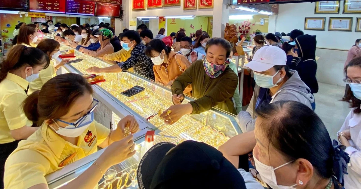 No se permita la especulación, el lucro, la manipulación ni el aumento de los precios del oro en la ciudad de Ho Chi Minh.