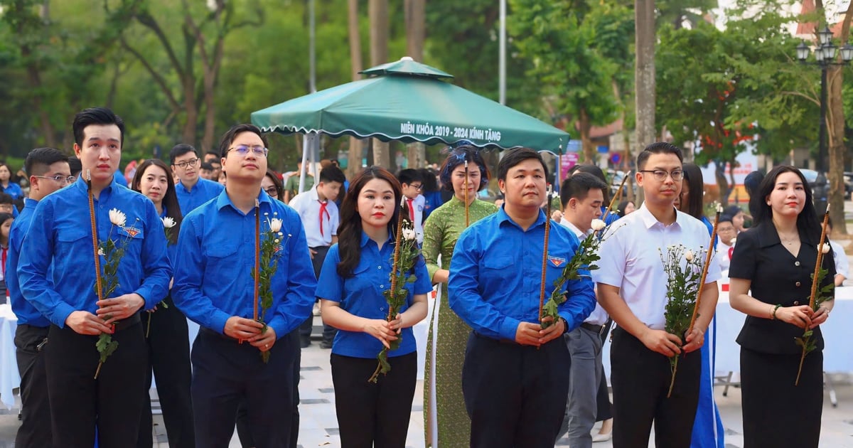 សកម្មភាពប្រពៃណីដើម្បីអបអរសាទរខួបលើកទី 110 នៃកំណើតរបស់វីរៈបុរស Ly Tu Trong