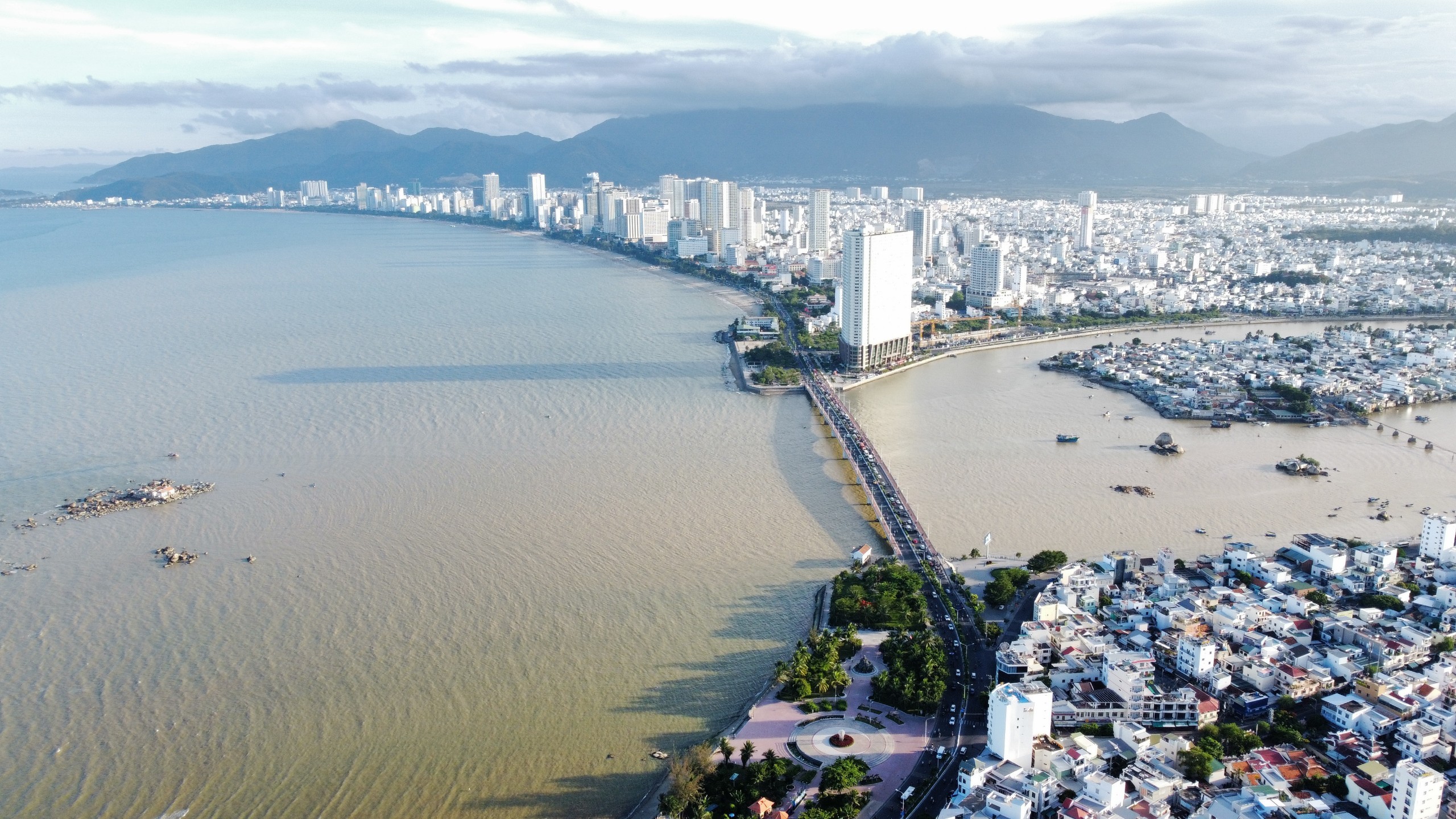 Khánh Hòa: 6 tháng năm 2023, vì sao thương mại, dịch vụ tăng mạnh?