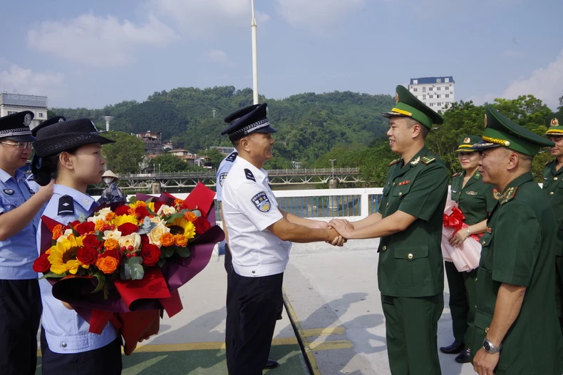 Tăng cường hợp tác xây dựng biên giới Việt-Trung hòa bình, hữu nghị