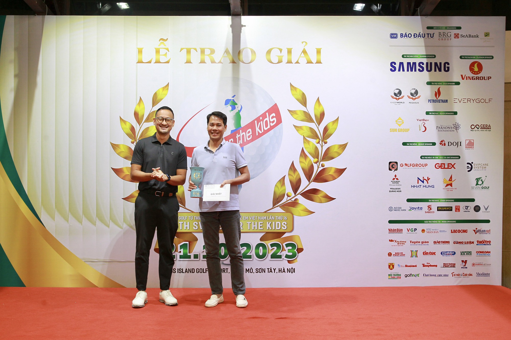Golfer Trương Đại Nghĩa vô địch Giải golf vì trẻ em Việt Nam lần thứ 16 - Ảnh 1.