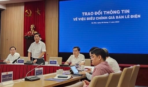 Giá điện bình quân tiếp tục tăng thêm 4,5% từ hôm nay