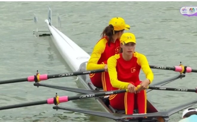 L'équipe vietnamienne d'aviron a participé à deux épreuves finales le 24 septembre, jour de compétition des 19e Jeux asiatiques. Photo extraite de la vidéo.