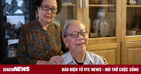 Dr. Le Thi Ngoc Anh, wife of the late musician Hoang Van, passed away.