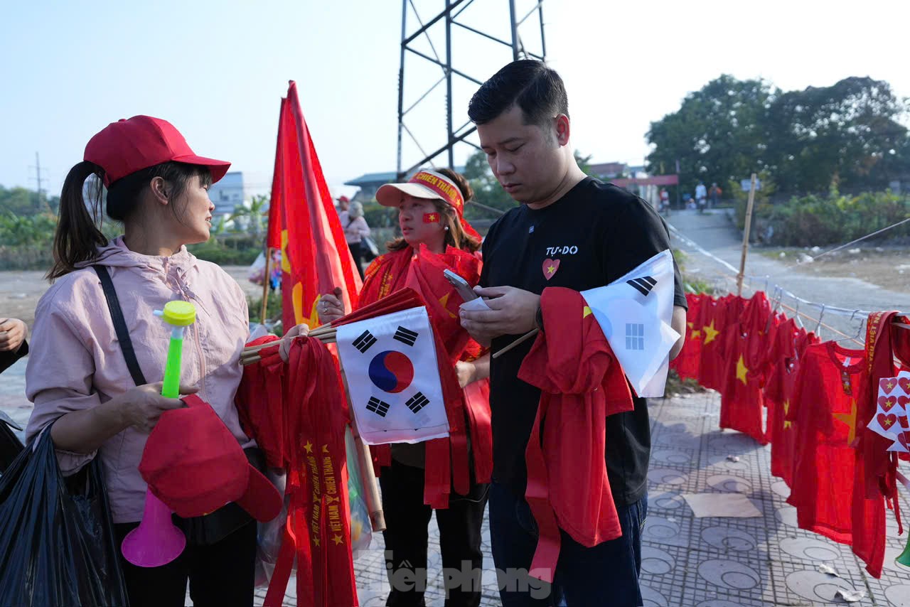 'Mong hôm nào đội tuyển Việt Nam cũng đá chung kết' ảnh 9