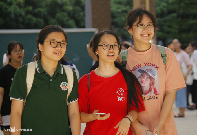Học sinh dự thi vào trường THPT chuyên tại Hà Nội năm 2020. Ảnh: Thanh Hằng