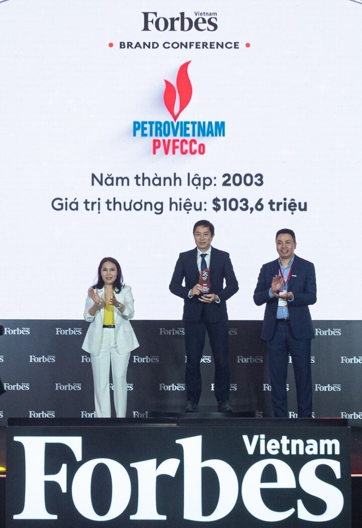 PVFCCo - Top 3 des marques les plus valorisées au Vietnam dans le domaine des biens de consommation personnels et industriels.