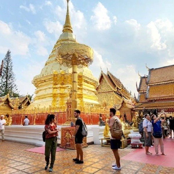 Nearly 6 million international visitors to Thailand in the first 8 weeks of the year