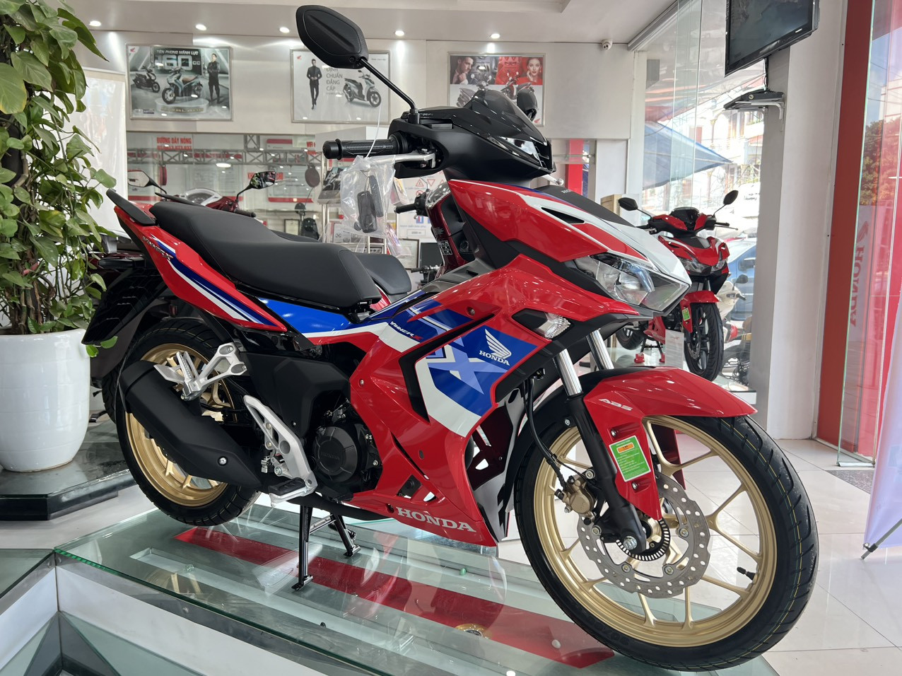 La Honda Winner X continue d'être le modèle avec la plus forte baisse de prix.