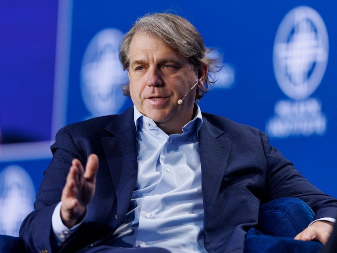 Boehly im Gespräch mit Michael Milken, dem Präsidenten des Milken Institute, am 3. Mai. Foto: Reuters