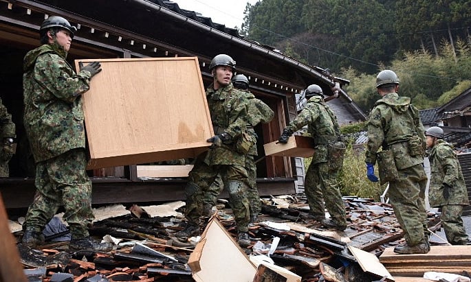 L'ambassadeur propose de créer trois groupes de soutien aux Vietnamiens dans la zone du séisme au Japon