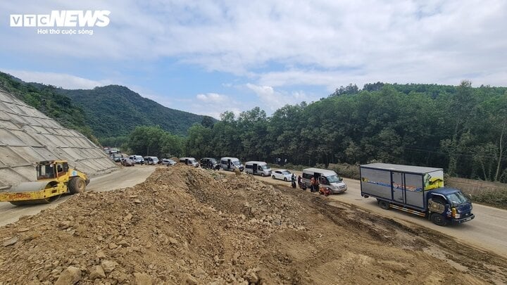 Le convoi était bloqué au col d'An Khe.