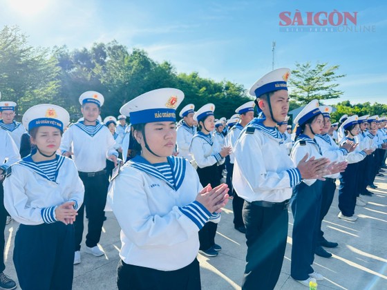 Jóvenes de Ciudad Ho Chi Minh participan en el viaje 