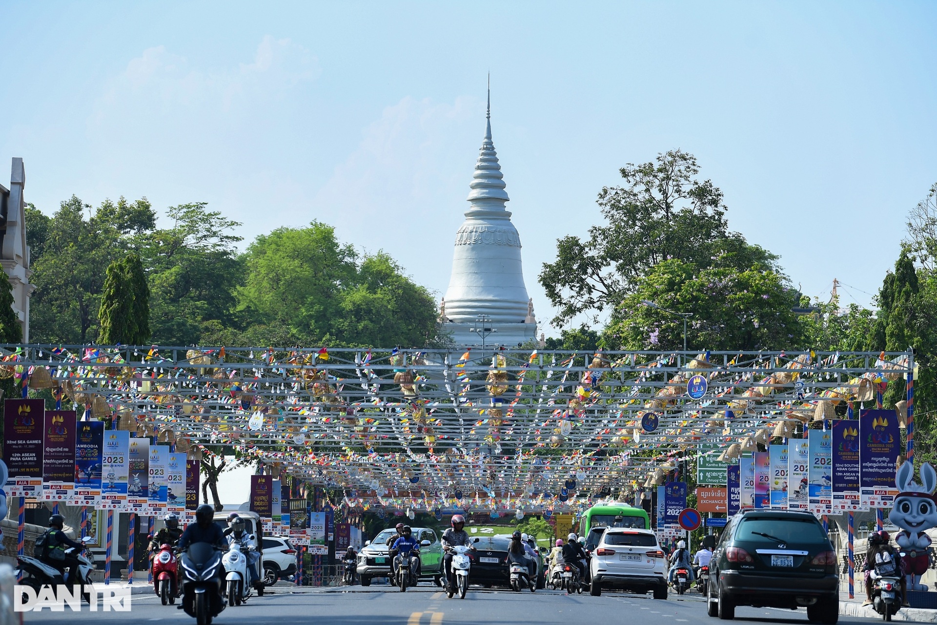 Phnom Penh khoác áo mới lung linh đón SEA Games 32 - 3