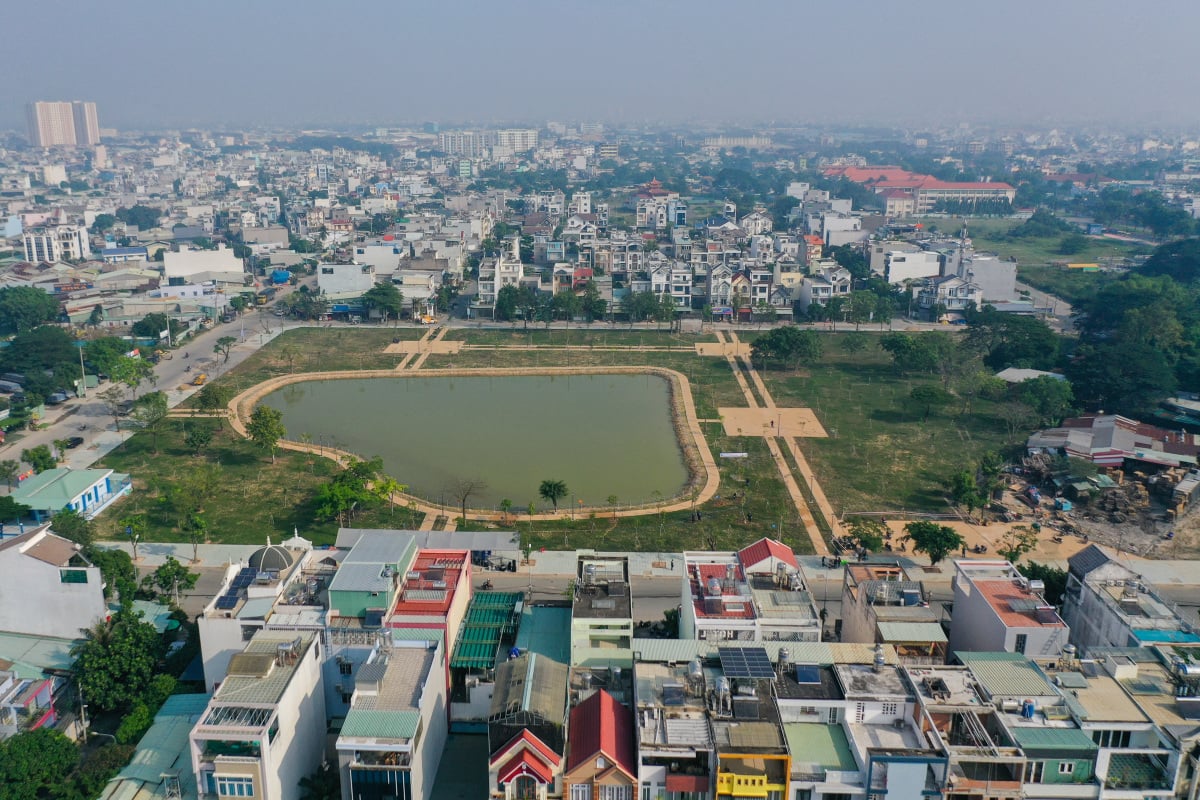 កន្លែង​ផ្ទេរ​សំរាម​នៅ​ច្រក​ចេញ​ចូល​ទីក្រុង​ហូជីមិញ​ក្លាយ​ជា​សួន​ឧទ្យាន