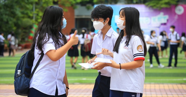 Suggested solutions for the 10th grade literature entrance exam in Ho Chi Minh City in 2023