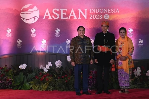 Prime Minister Pham Minh Chinh's third working day at the 43rd ASEAN Summit