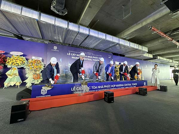 Cérémonie d'inauguration de la tour Marina Central