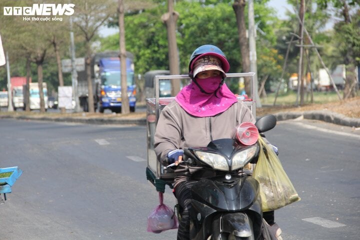 Dự báo thời tiết TP.HCM hôm nay 16/4: Có mây, nắng nóng gay gắt, nhiệt độ cao nhất khoảng 37 độ C.