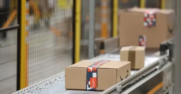 Amazon dùng AI giải ‘bài toán’ khó nhất trong logistics