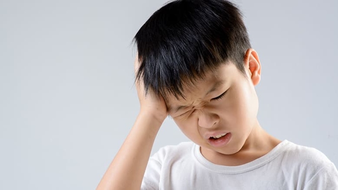 Children with headaches can be treated with massage or medical intervention. Photo: Childrens Hospital of Philadelphia