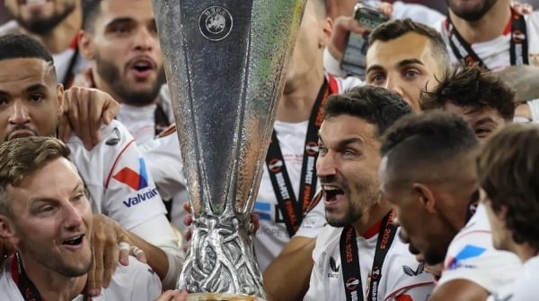 Crisis financiera: el Sevilla corre el riesgo de vender toda su plantilla ganadora de la Europa League