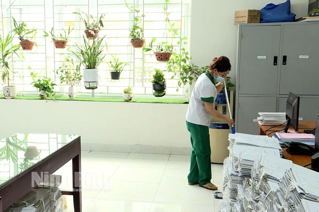 Building Ninh Binh General Hospital green, clean and beautiful and practicing 5S well