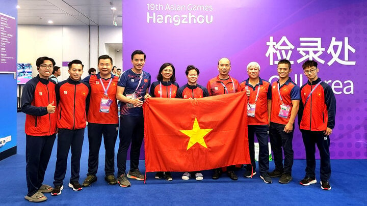 The Vietnamese sports delegation won 1 more silver medal from gymnastics.