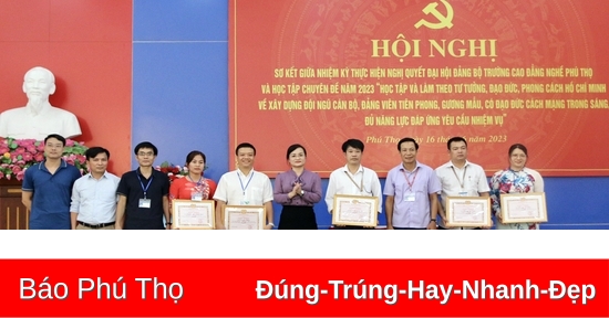 Trường Cao đẳng Nghề Phú Thọ sơ kết giữa nhiệm kỳ thực hiện Nghị quyết Đại hội Đảng bộ