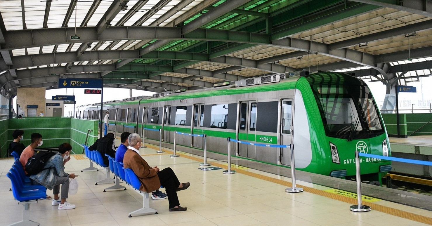 El metro de Cat Linh-Ha Dong es menos "solitario" con la línea Nhon-estación de tren de Hanoi