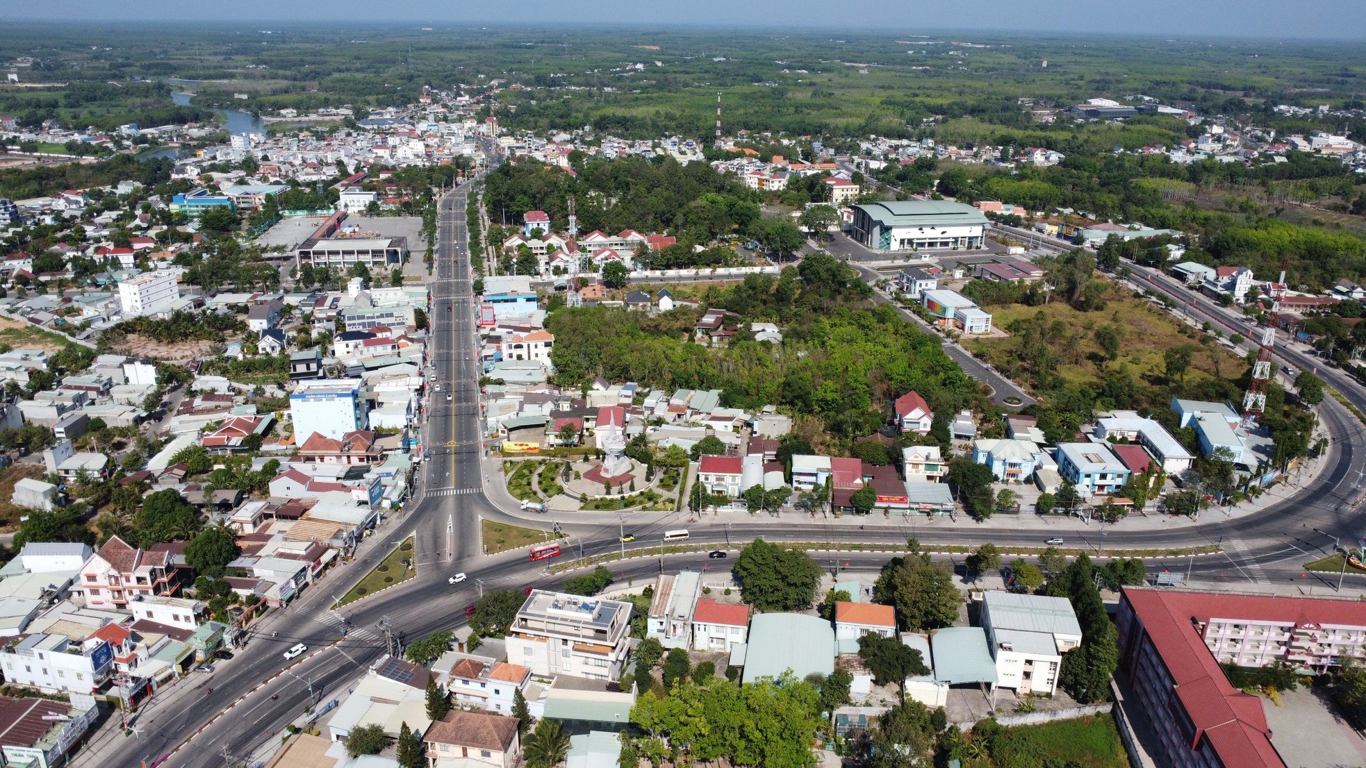 View the newly established city in Binh Duong from above photo 1