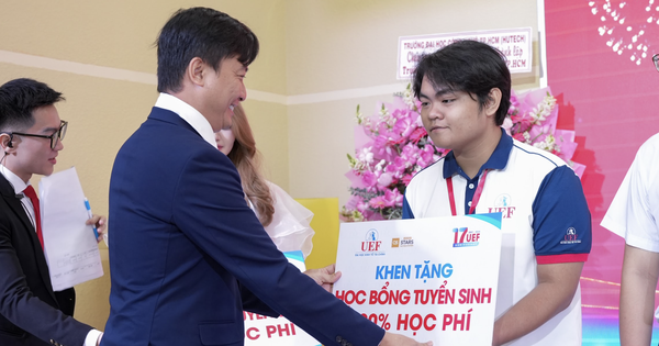 University in Ho Chi Minh City awarded over 20 billion VND in scholarships to students