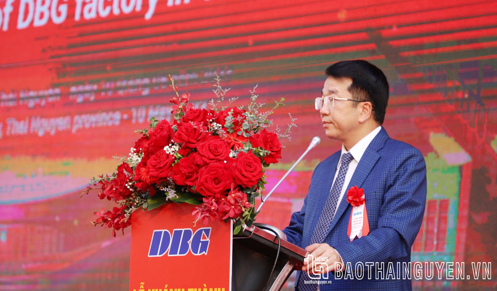 Vice Chairman of the Provincial People's Committee Nguyen Thanh Binh spoke at the inauguration ceremony.