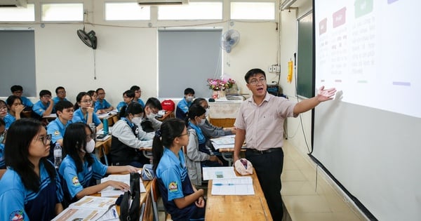 학생들과 친구가 되기 위해 마음을 열어보세요