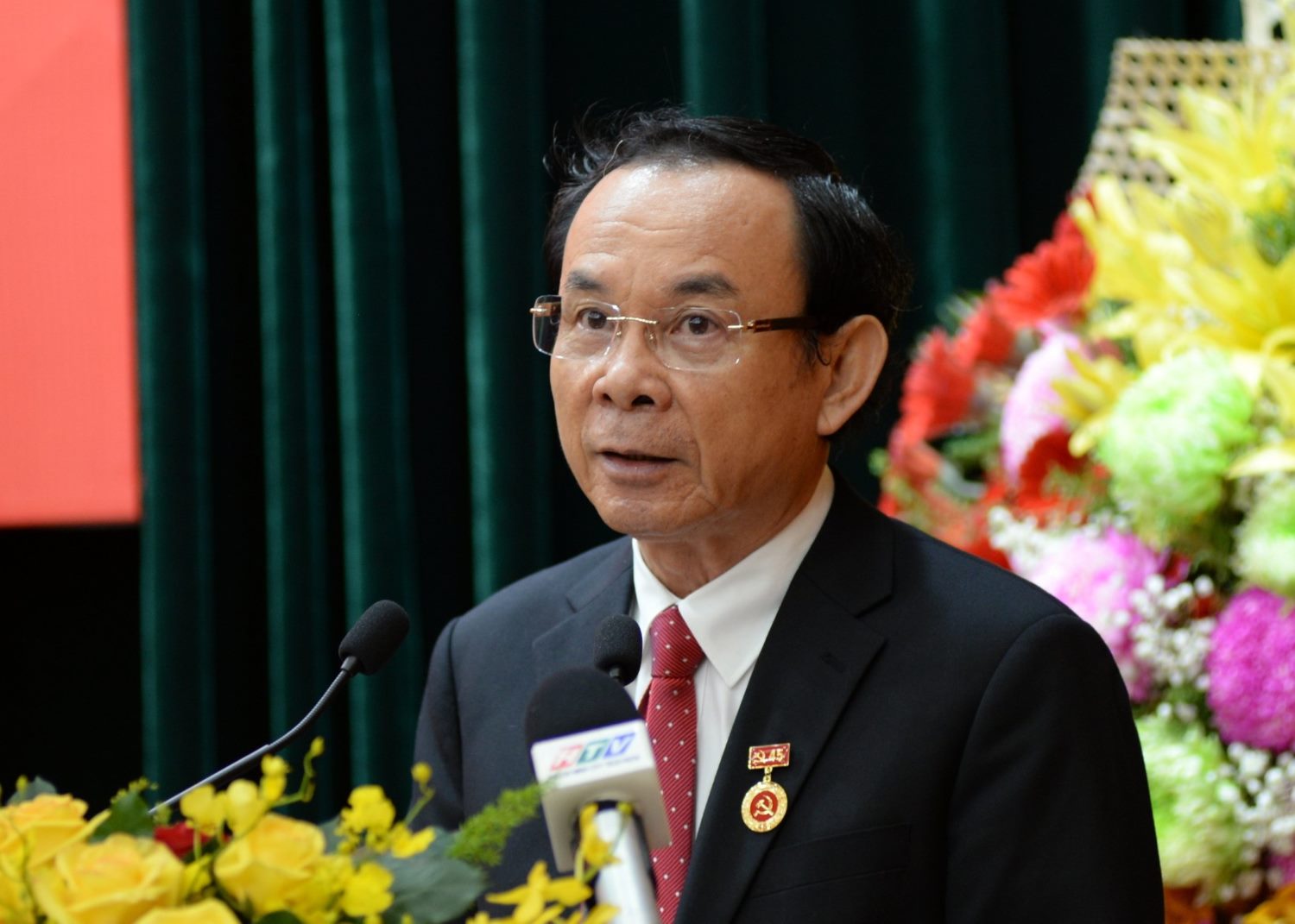 M. Nguyen Van Nen prend la parole lors de la cérémonie. Photo : Minh Quan