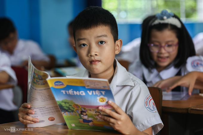 Schüler der Dinh Tien Hoang-Grundschule, Ho-Chi-Minh-Stadt, während des Unterrichts am 5. September. Foto: Quynh Tran