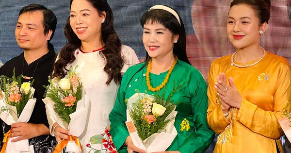 Vũ Thùy Linh và "Tơ đồng thánh thót"