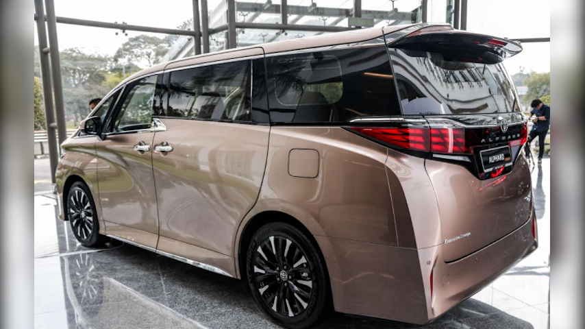 2024 toyota alphard fourth generation with new upgrades to chassis architecture and engine image 4