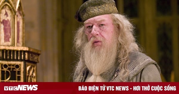 'Headmaster Dumbledore' របស់ Harry Potter បានស្លាប់នៅអាយុ 82 ឆ្នាំ។