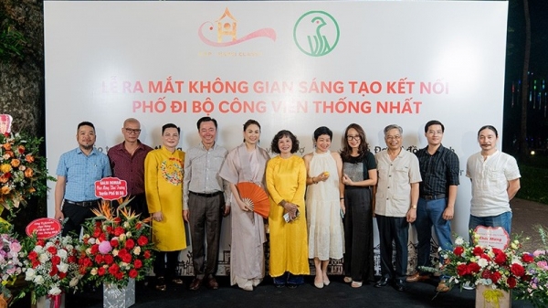 Lancement de « L'espace créatif de la rue piétonne reliant le parc Thong Nhat »